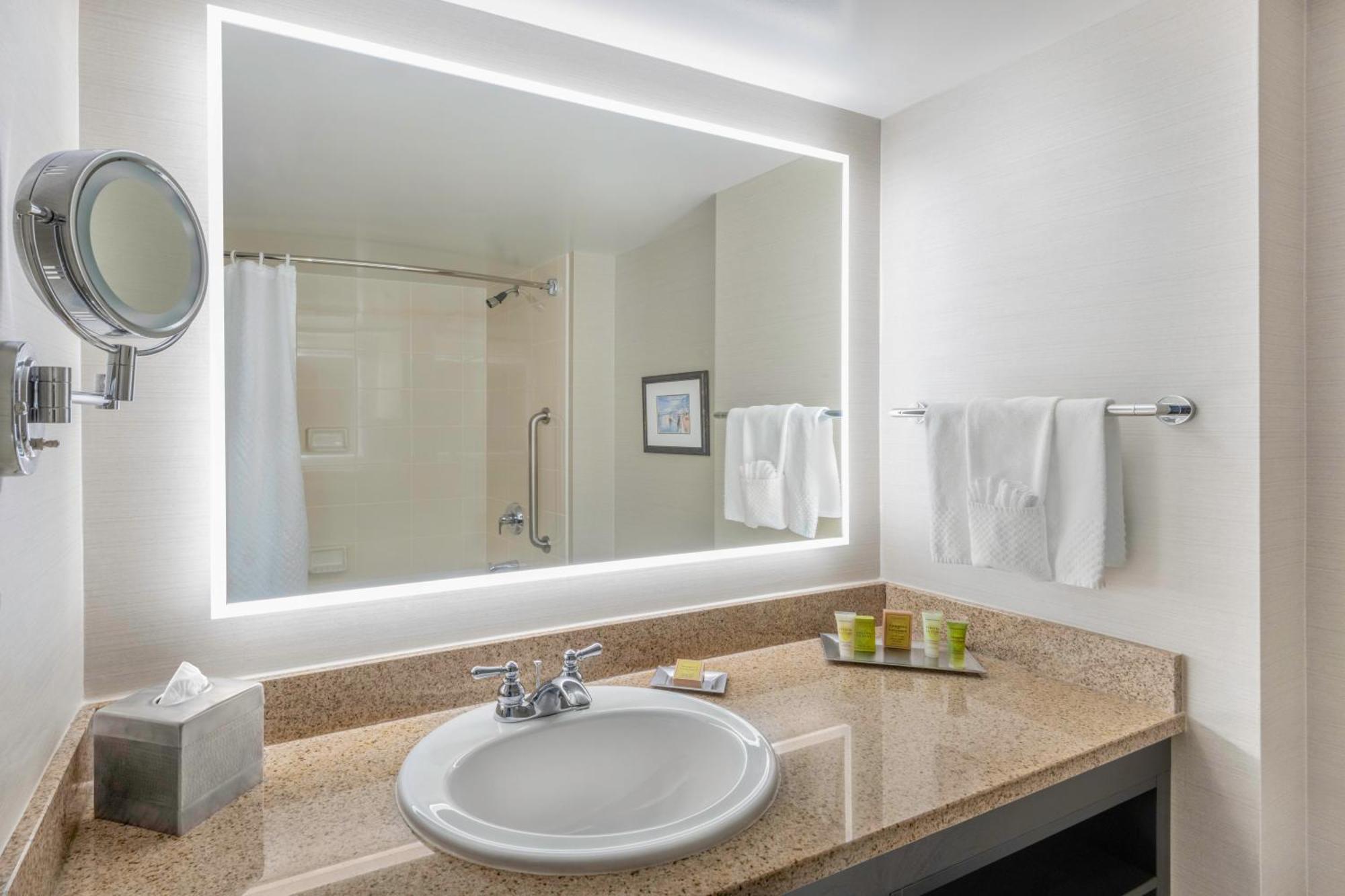Hilton Vancouver Metrotown Burnaby Eksteriør bilde