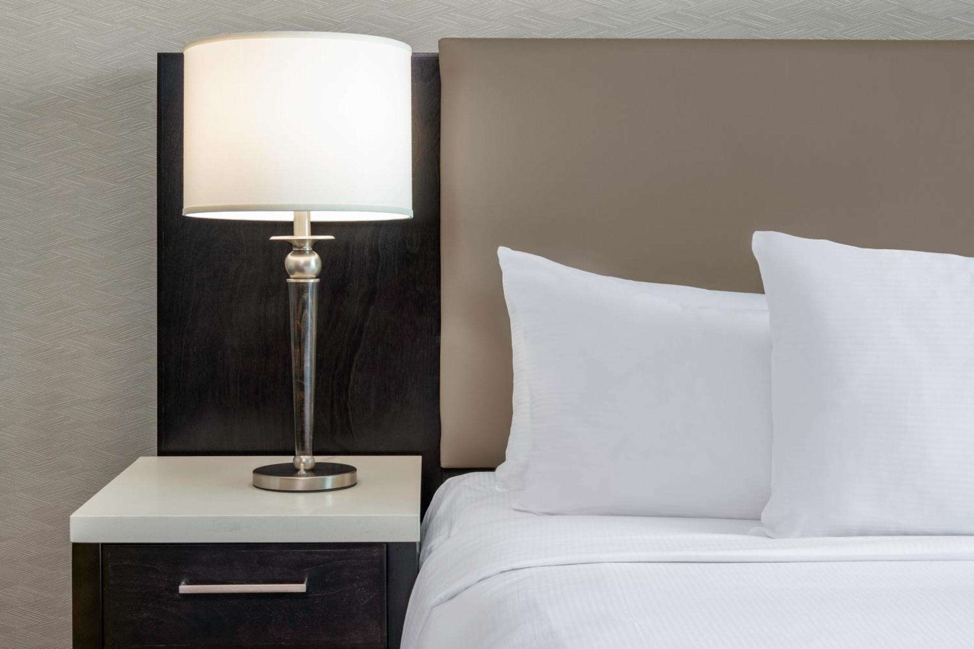 Hilton Vancouver Metrotown Burnaby Eksteriør bilde